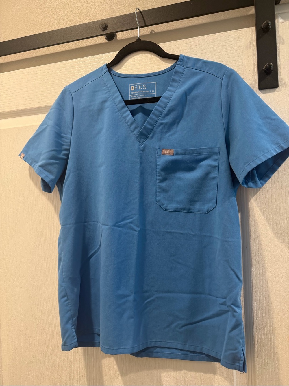 Figs Womens V-Neck Scrub Top in Sky Blue